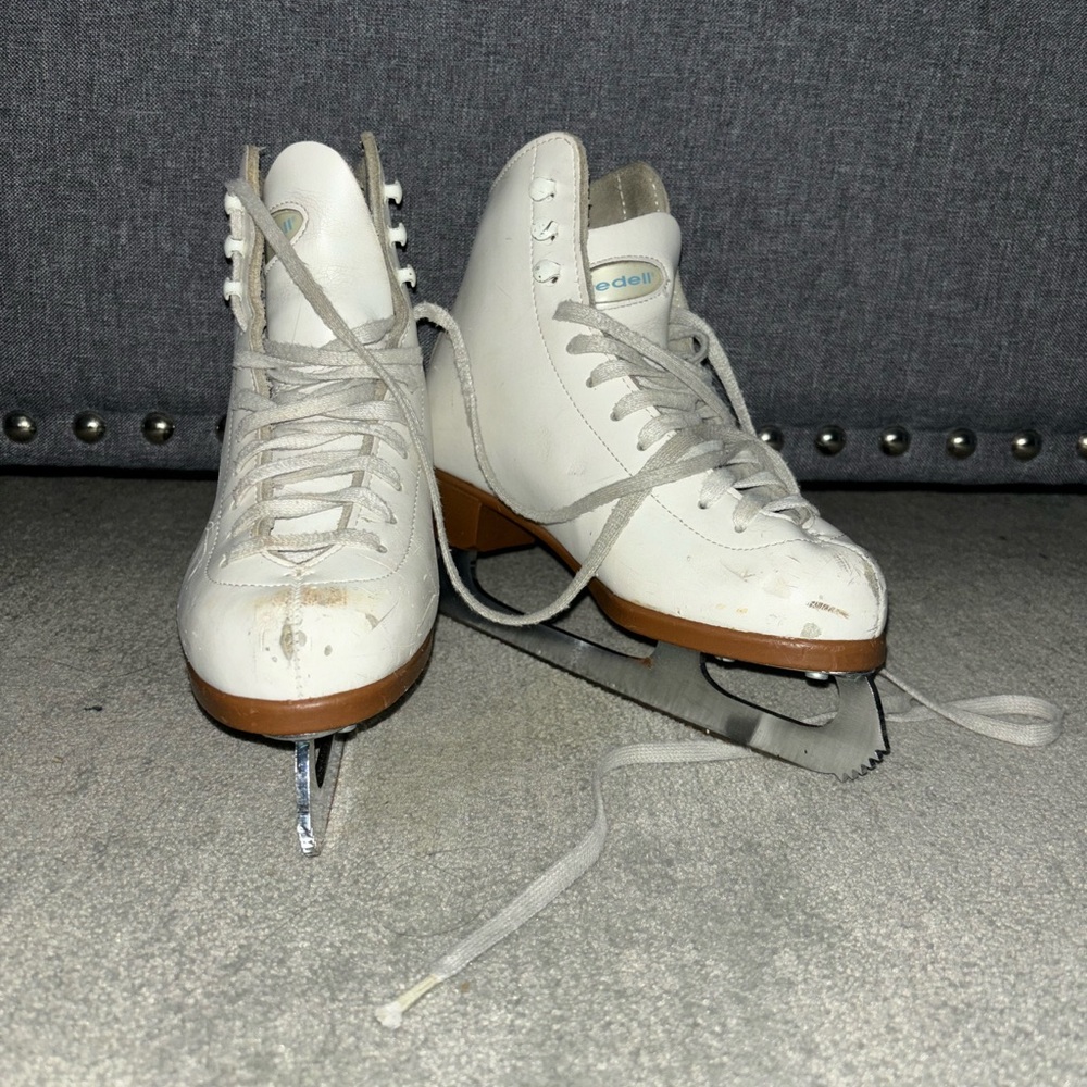 Riedell Brand children’s figure skates